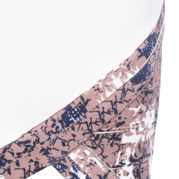 Acacia - Picture 7 of 9